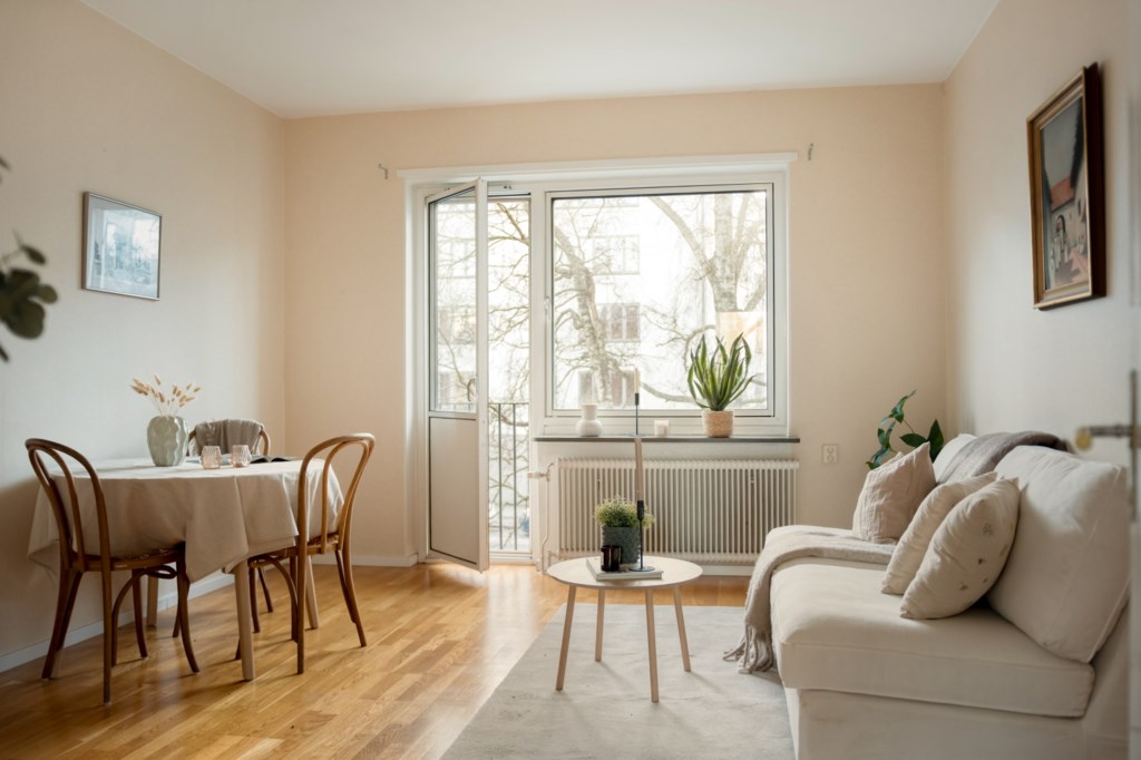 Midsommarvägen 76, 2 tr.