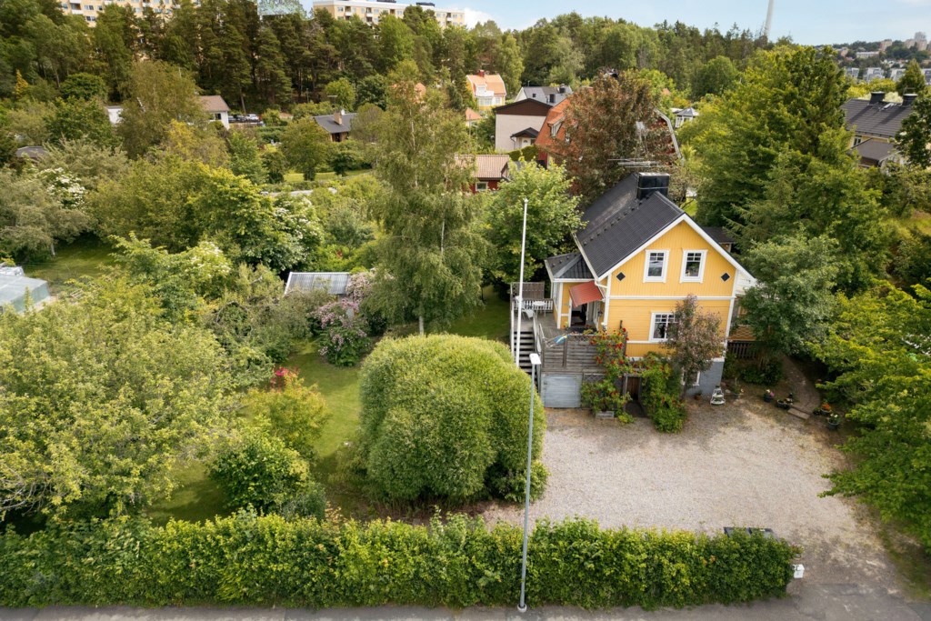 Törnrosavägen 6